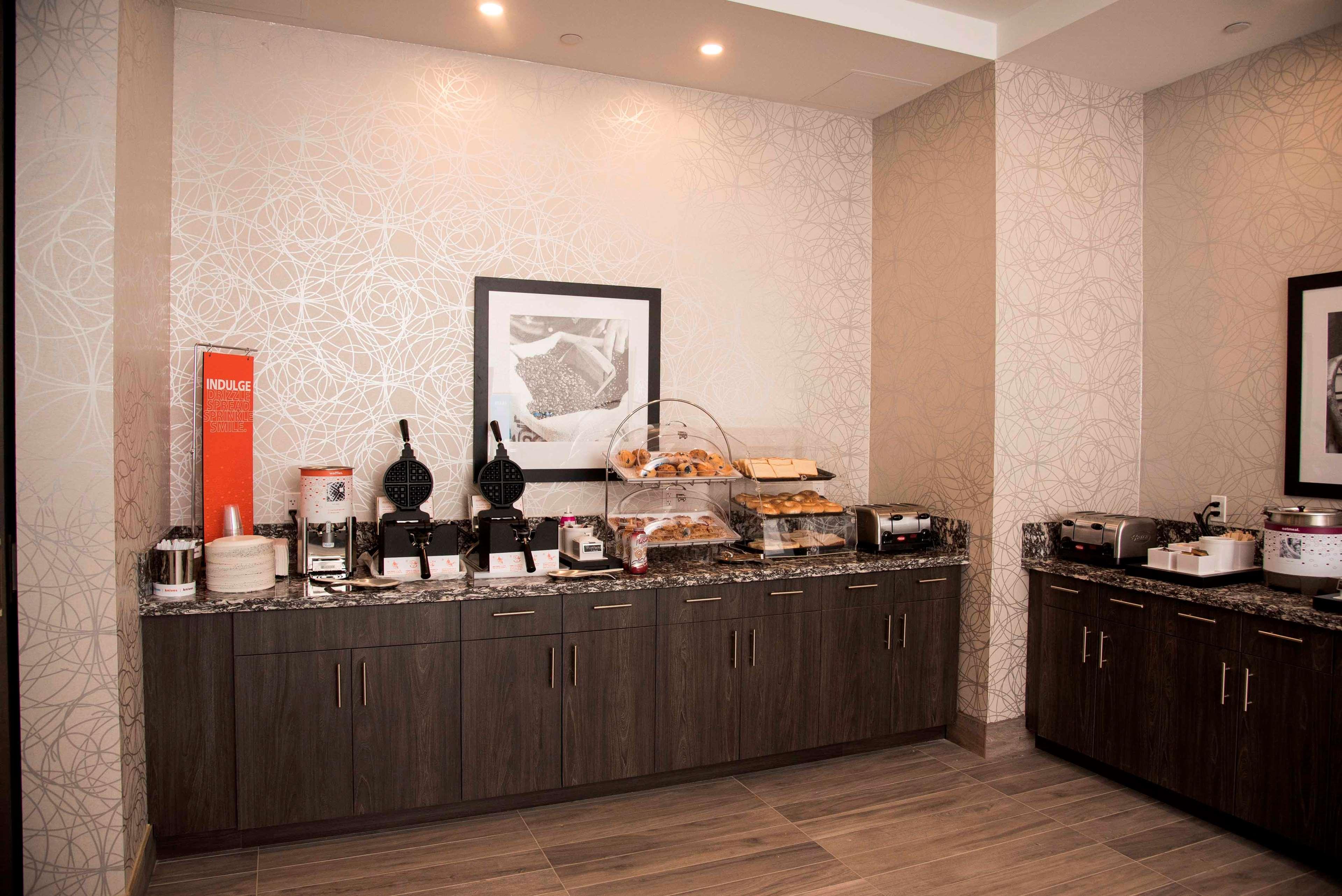 桑德贝希尔顿恒庭套房酒店 外观 照片